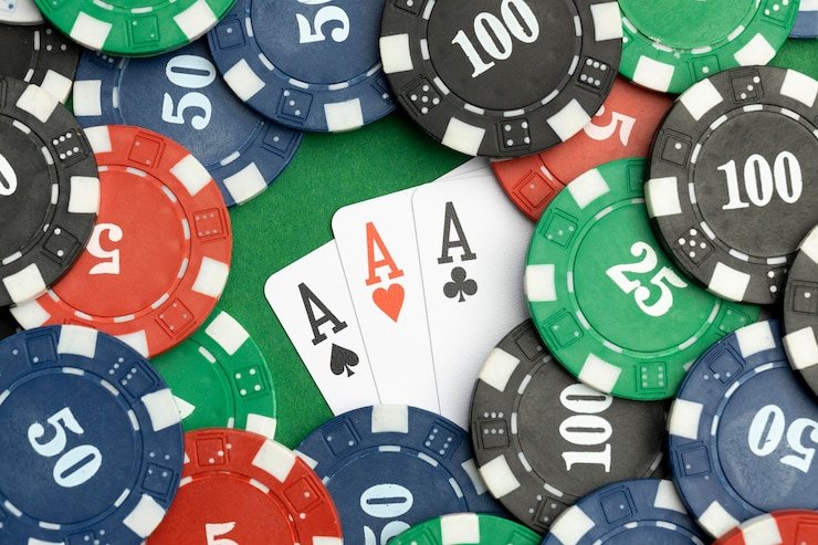 rtp cnn platform interface showing slot games, football markets, and live-dealer tables integrated in a unified dashboard